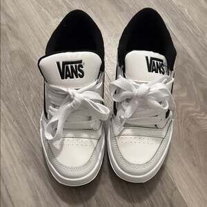Vans Classic White and Black Lace-Up Shoes: Hyland Leather Sneaker